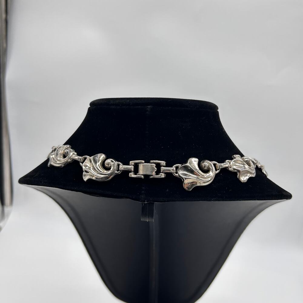 Vintage Silver Tone Short Boho Necklace Unique Statement Retro Floral Scroll - Picture 2 of 8